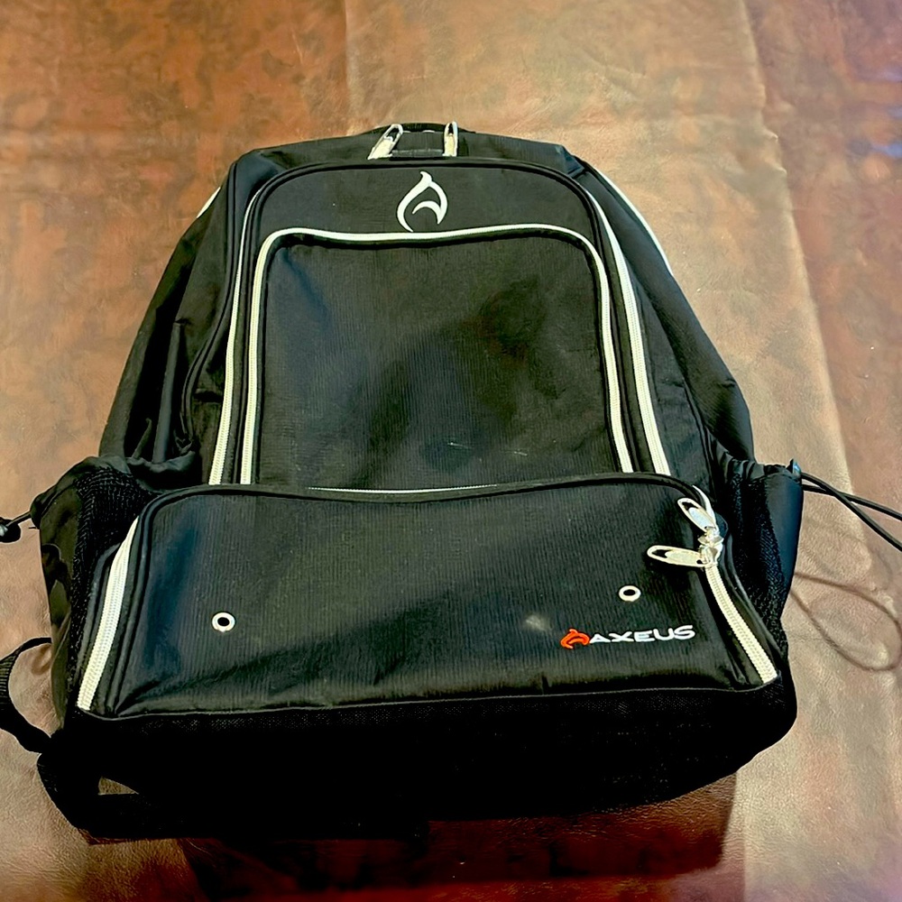 Axeus Backpack